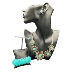Turquoise Flower Necklace Earrings & Bracelet Set Antique Silver Chain Jewelry